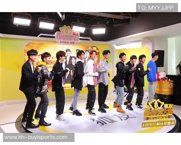 粉丝偶遇足球明星全程记录 热情互动引发网络热议 粉丝偶遇足球明星全程记录 热情互动引发网络热议